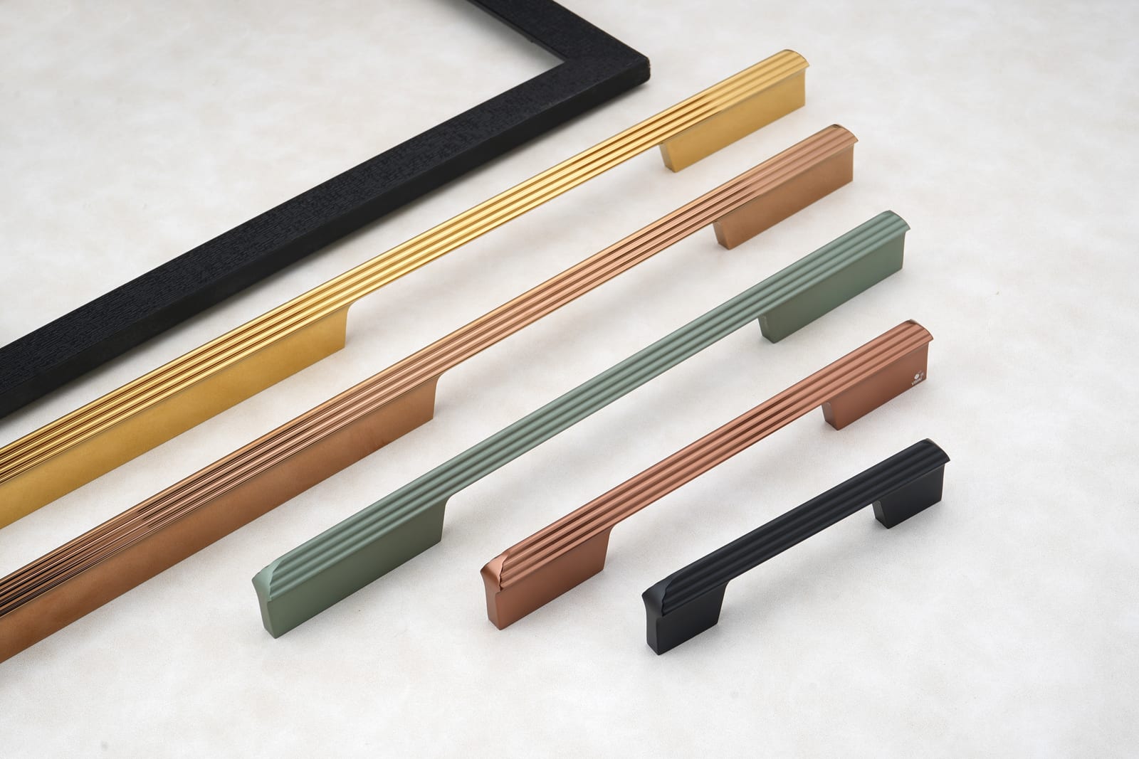 Wardrobe Handles